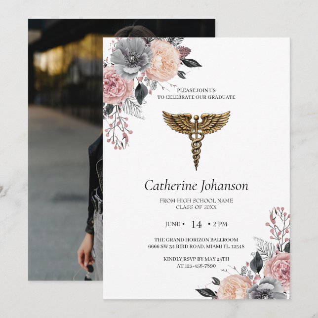 Elegante Tarjeta de Invitación Floral Blanca para  (Anverso / Reverso)