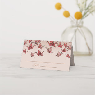 Elegante tarjeta de lugar plegado de papel de colo