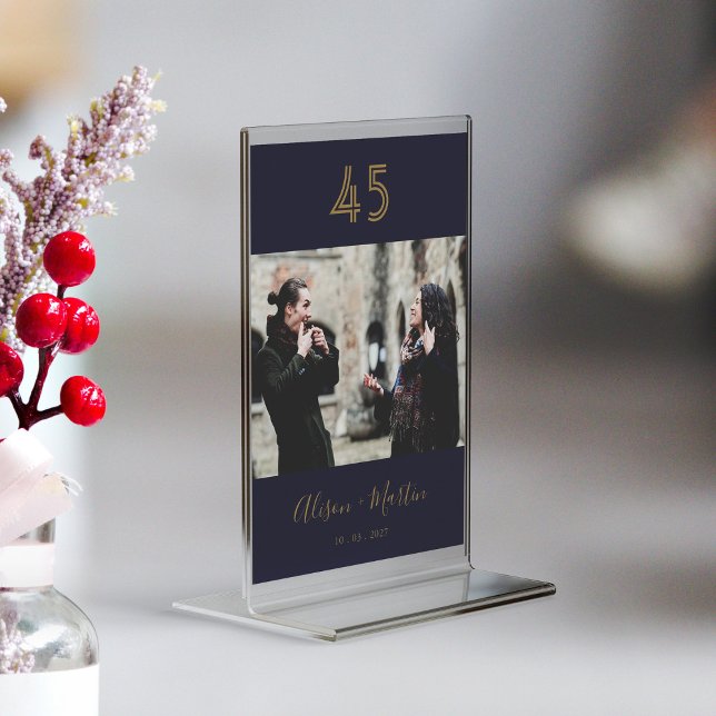 Elegante tarjeta de mesa de fotos con letras de or (Personalized Elegant Gold Hand Lettered Photo Table Card)