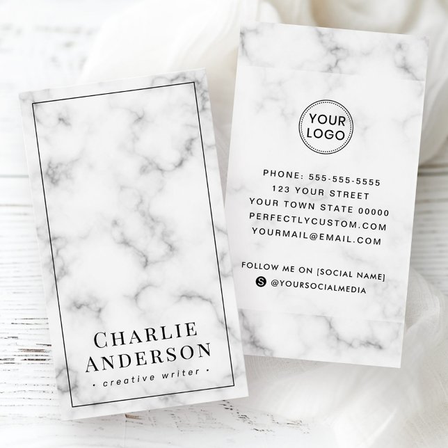 Elegante tarjeta de negocios mínima de mármol en m (Elegant minimal social media marble business card)