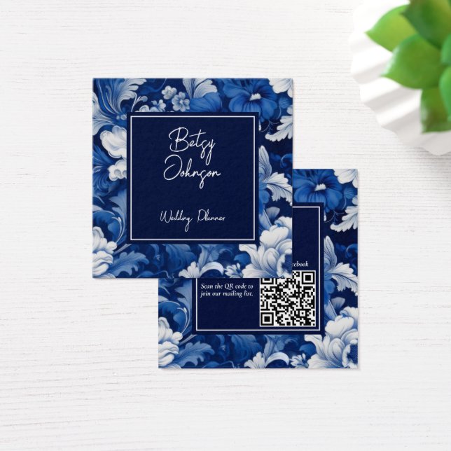 Elegante tarjeta de visita floral azul y blanca (Escritorio)