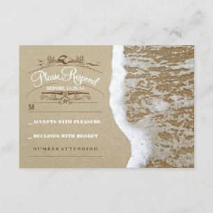 Elegante tarjeta RSVP de boda en la playa