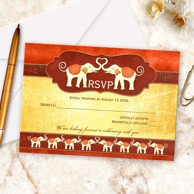 Elegante tarjeta RSVP para elefantes blancos asiát (RSVP card featuring two cute elephants in love, cheered on by their families and tribe)