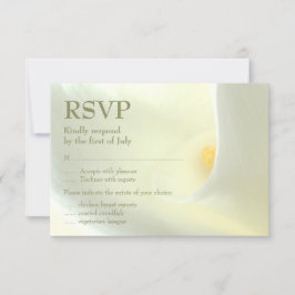 Elegante tarjeta RSVP para Lirio de Calla Blanca