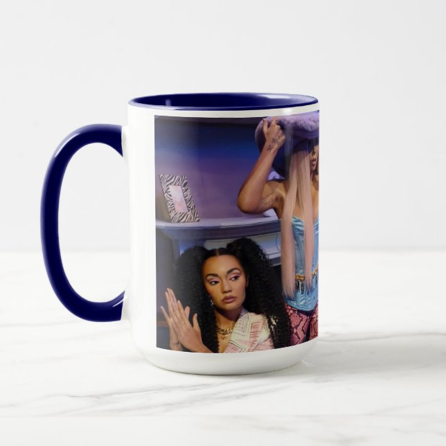 Elegante taza de cerámica para su elaboración diar (Izquierda)