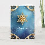 Elegante Tv Mazel, tarjeta de felicitación plegada<br><div class="desc">Estrella dorada de David con detalles de oro exquisitos sobre un fondo azul; el saludo es "Mazel Tov" en la parte delantera. El interior se ha dejado en blanco para que usted pueda personalizar esta carta elegante. Sugerencia para bodas, cumpleaños, bar mitzvahs, mitzvahs de murciélago y otras ocasiones especiales o...</div>