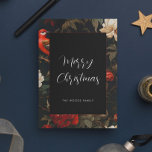 Elegante Vintage oscuro Feliz Navidad<br><div class="desc">Elegante tarjeta de Navidad Dark Merry: un diseño original y llamativo,  con un tipo de letra elegante mezclado con un fondo de tapiz vintage.</div>