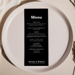 Elegante y minimalista menú de Boda negro formal<br><div class="desc">Esta minimalista y elegante carta de boda negro es perfecta para un boda rústico. El diseño presenta una bonita fuente en un fondo negro para embellecer tu evento.</div>