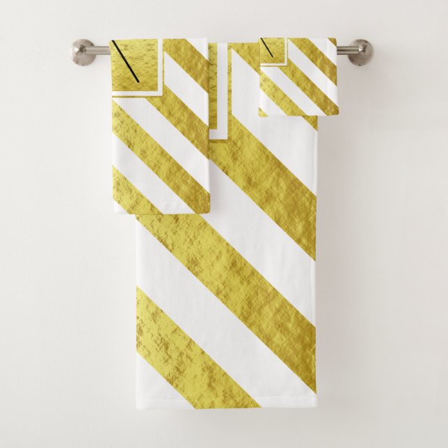 Elegantes bandas de oro monograma (In situ)