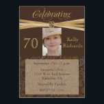 Elegantes invitaciones a fiestas de cumpleaños núm<br><div class="desc">Le encantará recibir esta elegante invitación de cumpleaños número 70 con una foto del invitado de honor. personalizar fácilmente esta invitación con su información.  Incluso puede cambiar las fuentes!</div>