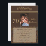 Elegantes invitaciones a fiestas de cumpleaños núm<br><div class="desc">Le encantará recibir esta elegante invitación de cumpleaños número 70 con una foto del invitado de honor. personalizar fácilmente esta invitación con su información.  Incluso puede cambiar las fuentes!</div>