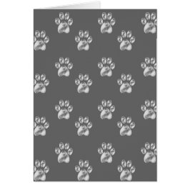 Elegantes patas grises en interior en blanco