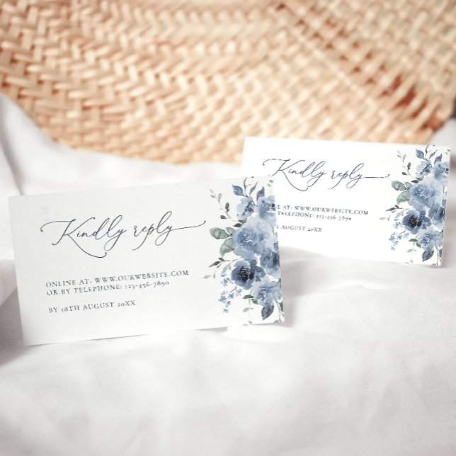 Elegantes tarjetas RSVP de Boda Floral Azul y Blan (Subido por el creador)