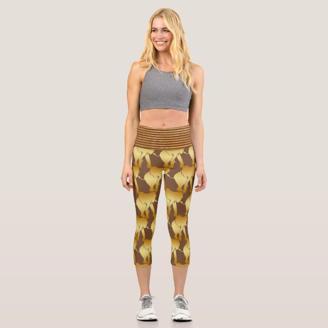 Elephant Spirit Animal Retro Gold Capri Leggings (Anverso)
