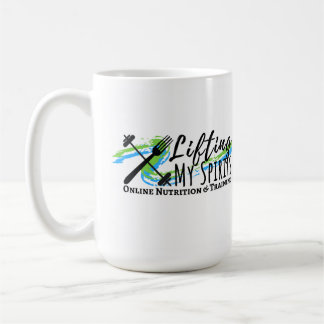 Elevación de mi taza de café de las bebidas
