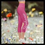 ELIJA SUS personalizados  de yoga capri leggings<br><div class="desc">ELIJA SUS personalizados de color para las piernas capri de yoga! Borde a borde impreso, con su nombre en un gran guión blanco arriba una pierna! La muestra es rosa, pero usted puede fácilmente personalizar al color de su elección. También es fácil cambiar o eliminar texto de ejemplo. Todos los...</div>
