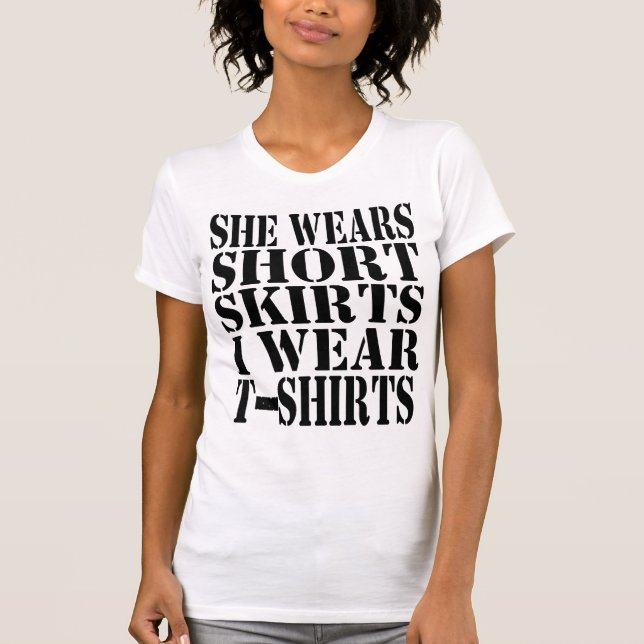 ella lleva faldas cortas que llevo a los camisetas (Anverso)