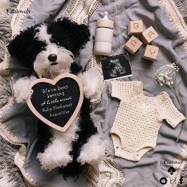 Embarazo adorable con cachorro invitación