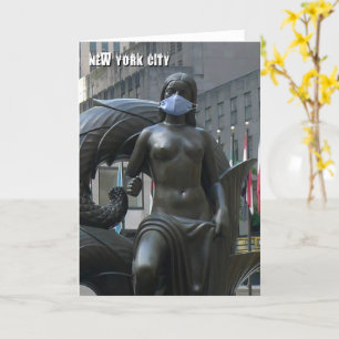 Empleada con mascarilla - tarjeta de NYC