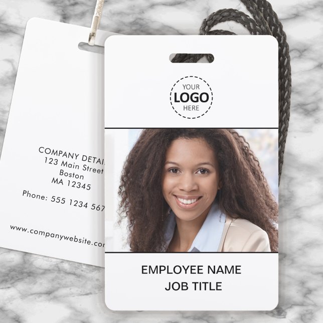 Empleado de envío de fotos y logotipos con tarjeta (Subido por el creador)