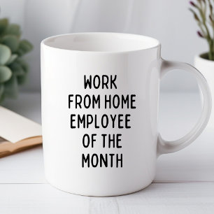 Empleado que trabaja desde casa Taza de oficina di