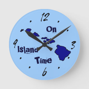 En el reloj de pared azul de las islas hawaianas