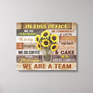 En Este Decorado De Paredes De Lienzo De Office