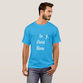 En la camiseta cristiana sola de Cristo