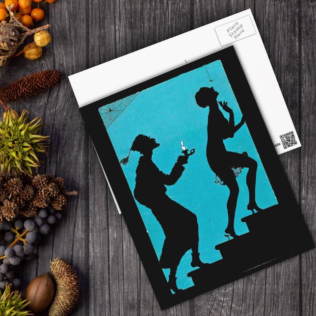 En la tarjeta postal de pasos inquietantes (Spooky couple in black silhouette on stairs with candle spiders on deep aqua and black postcard.)