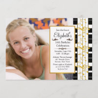 En una invitación feliz del cumpleaños de la foto