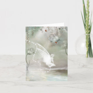 En una tarjeta en blanco de la mañana gris