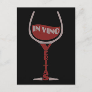 En Vino Veritas personalizado postal