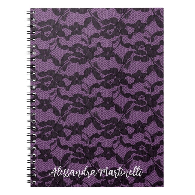 Encaje Floral Negro sobre Cuaderno Púrpura (Frente)