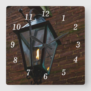 Enciende la forma en que el reloj de pared