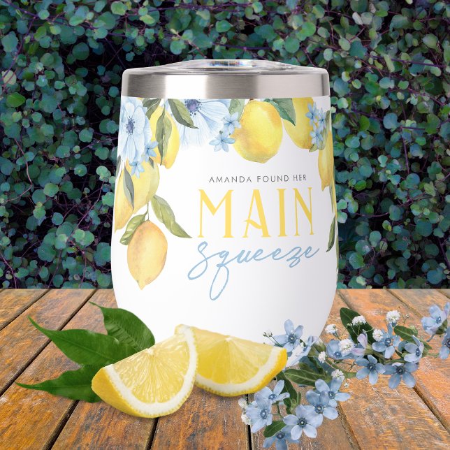 Encontré su principal apretón de limón y flor pers (She Found Her Main Squeeze Personalized Lemon & Flower Floral Thermal Wine Tumbler)