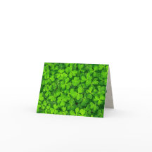 Encuentra la tarjeta de 4 hojas Clover St Patricks