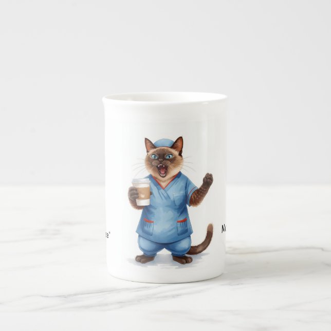 Enfermera tomando una taza de café (Frente)