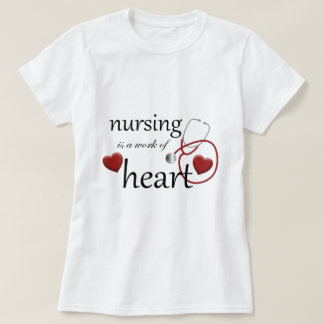 Enfermería de camiseta de enfermera de corazón