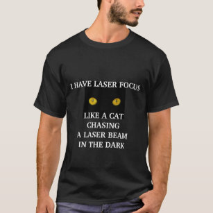 Enfoque láser gato negro humor negro camiseta de h