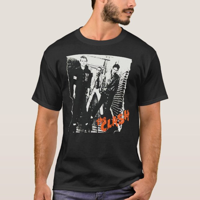 Enfrentar camiseta esencial (Anverso)