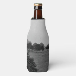 Enfriador De Botellas Hermosos árboles y naturaleza en la niebla