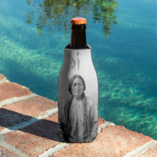 Enfriador De Botellas Líder lakota sacudiendo a indígenas norteamericano