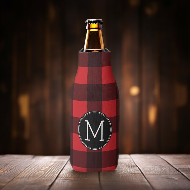 Enfriador De Botellas Monograma de patrón de patrón de búfalo negro rojo (Personalize this red and black buffalo plaid bottle cooler with your monogram.)