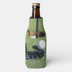 Enfriador De Botellas Poniendo El Golf En El Verde,