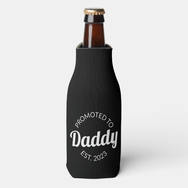 Enfriador De Botellas Promovido A Daddy Est. I 2023 (Frente de la botella)