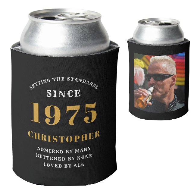 Enfriador De Latas 50.º cumpleaños Oro Negro con foto (Personalized 50th birthday can cooler with name and photograph)