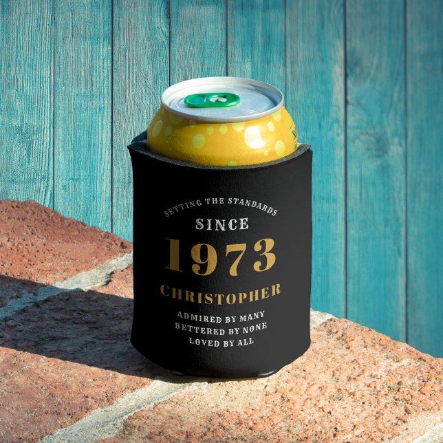 Enfriador De Latas 50 cumpleaños Nacido en 1973 Añadir nombre oro neg (Subido por el creador)