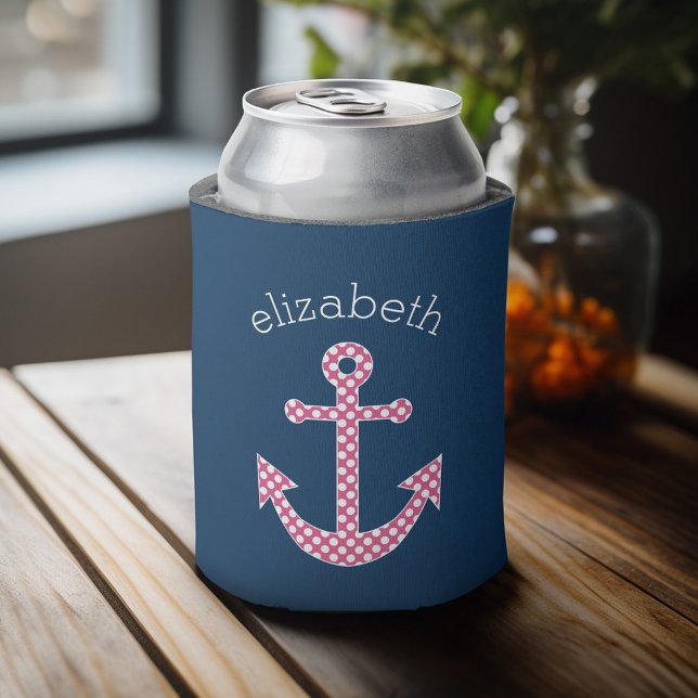 Enfriador De Latas Anclaje de puntos de polka rosado con nombre perso (Personalized can cooler with a place to add a name or other custom text)