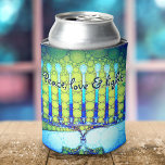 Enfriador De Latas Azul Verde Hanukkah Menorah Paz Luz de Amor Artsy<br><div class="desc">"Amor por la paz y la luz". Añada brillo extra a la temporada de vacaciones con este colorido y personalizado refrigerador de bebidas Hanukkah! Un ilustracion juguetón y artístico de velas de menorah azul con coloridos motivos de Relieve metalizado falso y tipografía moderna domina un gradiente turquesa en un fondo...</div>