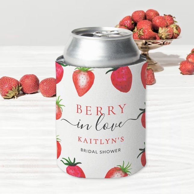 Enfriador De Latas Berry In Love Strawberry Bridal Shower Favor (Subido por el creador)